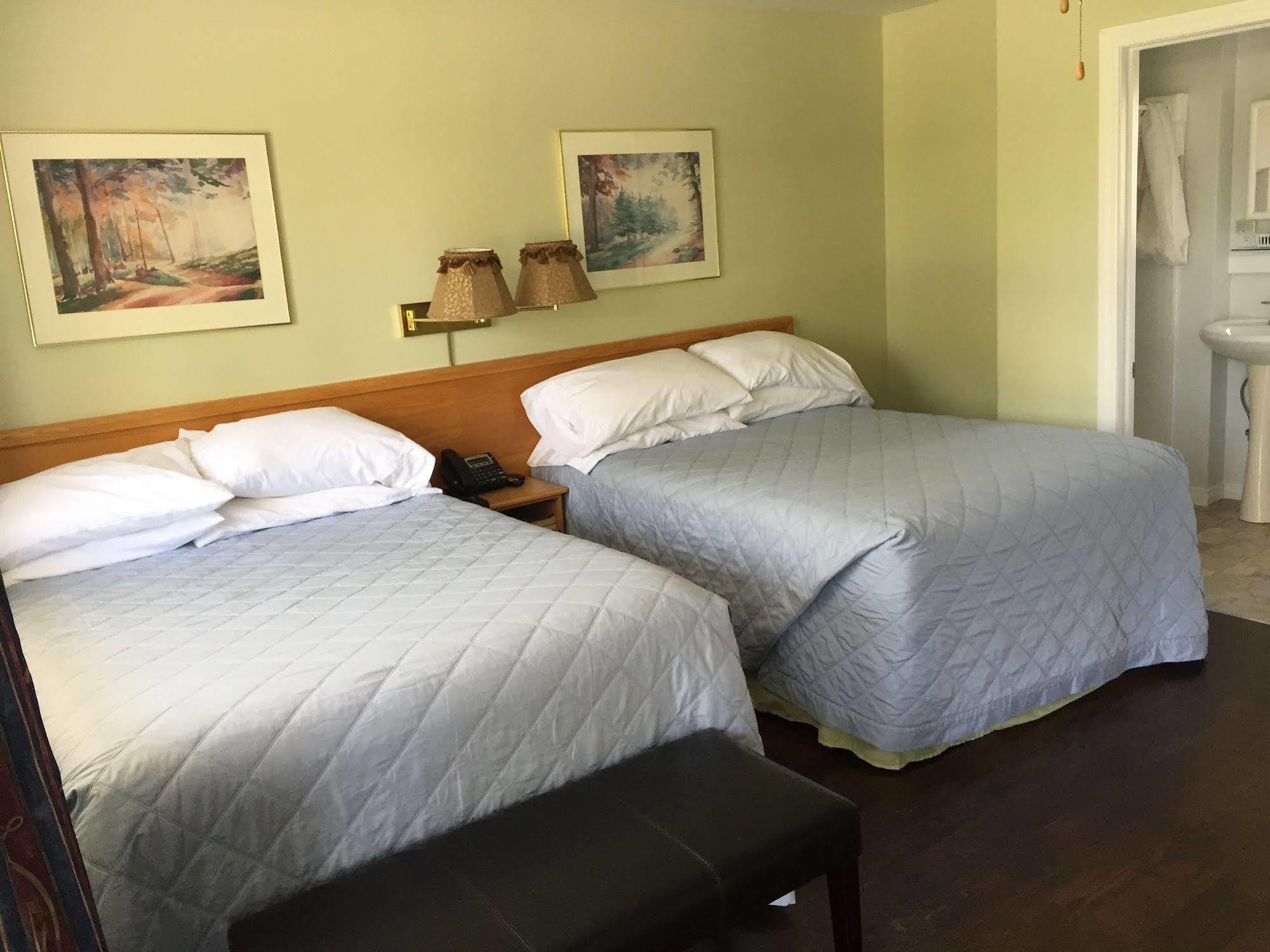 Manitowaning 马尼图林我的好友旅馆汽车旅馆 外观 照片